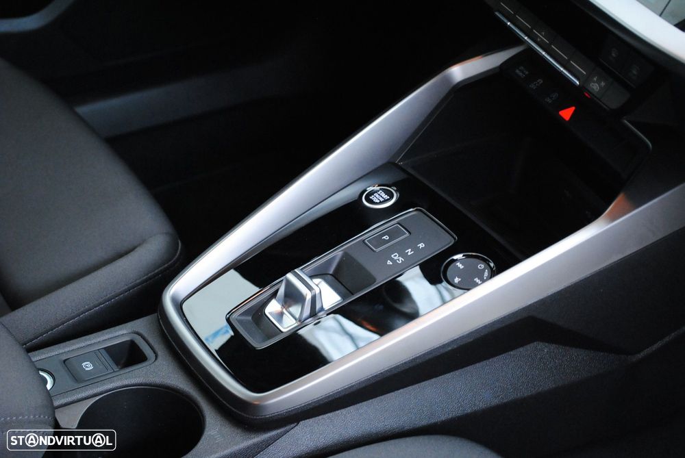 Audi A3 Sportback 30 TFSI Advanced S tronic - 33