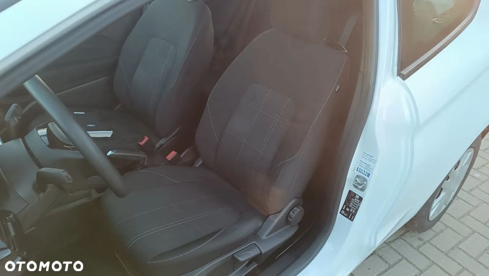 Ford Fiesta - 11