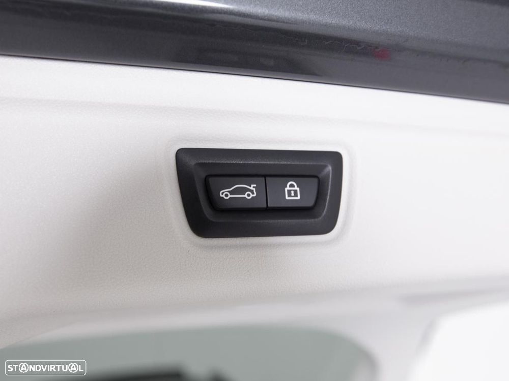 BMW 320 e Auto - 17
