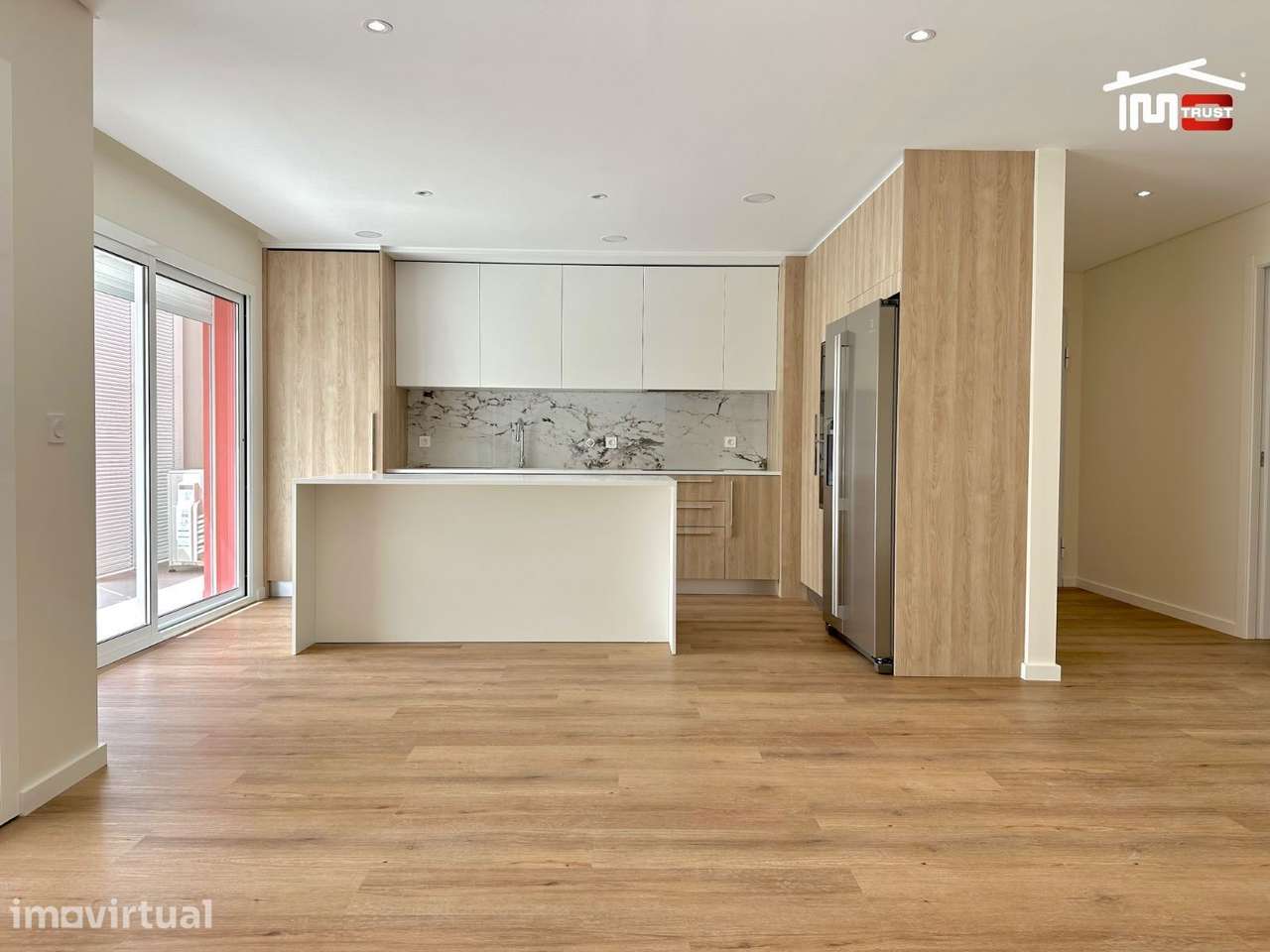 Incrível Apartamento T3 c/ Varanda Grande, Parqueamento - Montijo - Grande imagem: 4/37