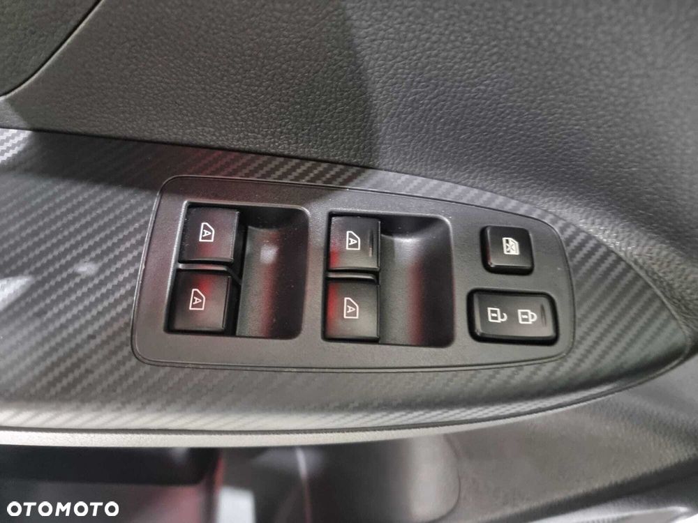 Mitsubishi Eclipse Cross - 23