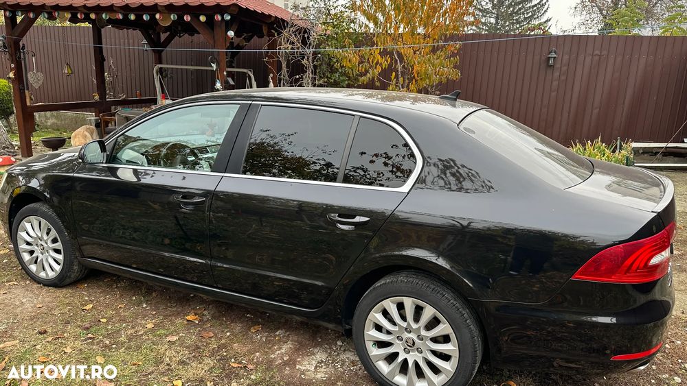 Skoda Superb 2.0 TDI Elegance - 2