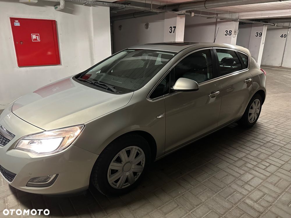Opel Astra - 2