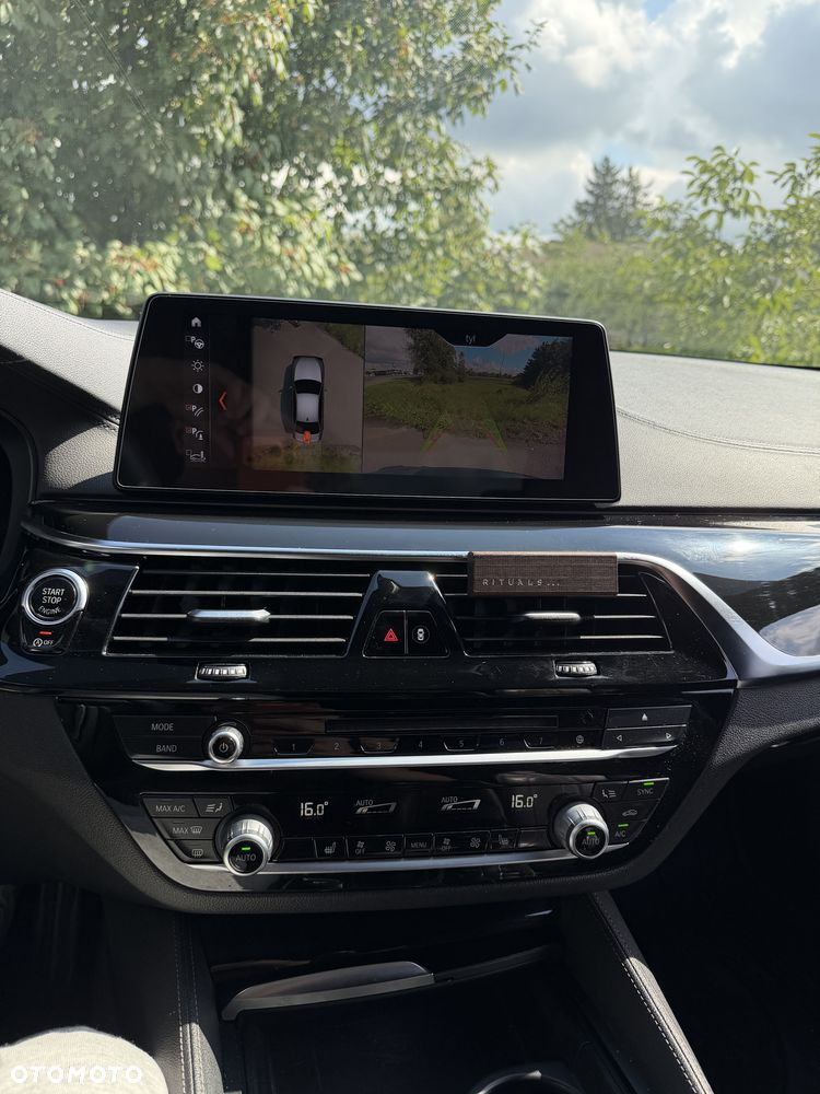 BMW Seria 5 540i xDrive M Sport sport - 25