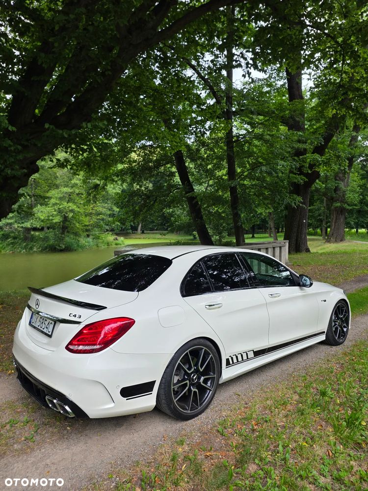 Mercedes-Benz Klasa C AMG 43 4Matic 9G-TRONIC - 10
