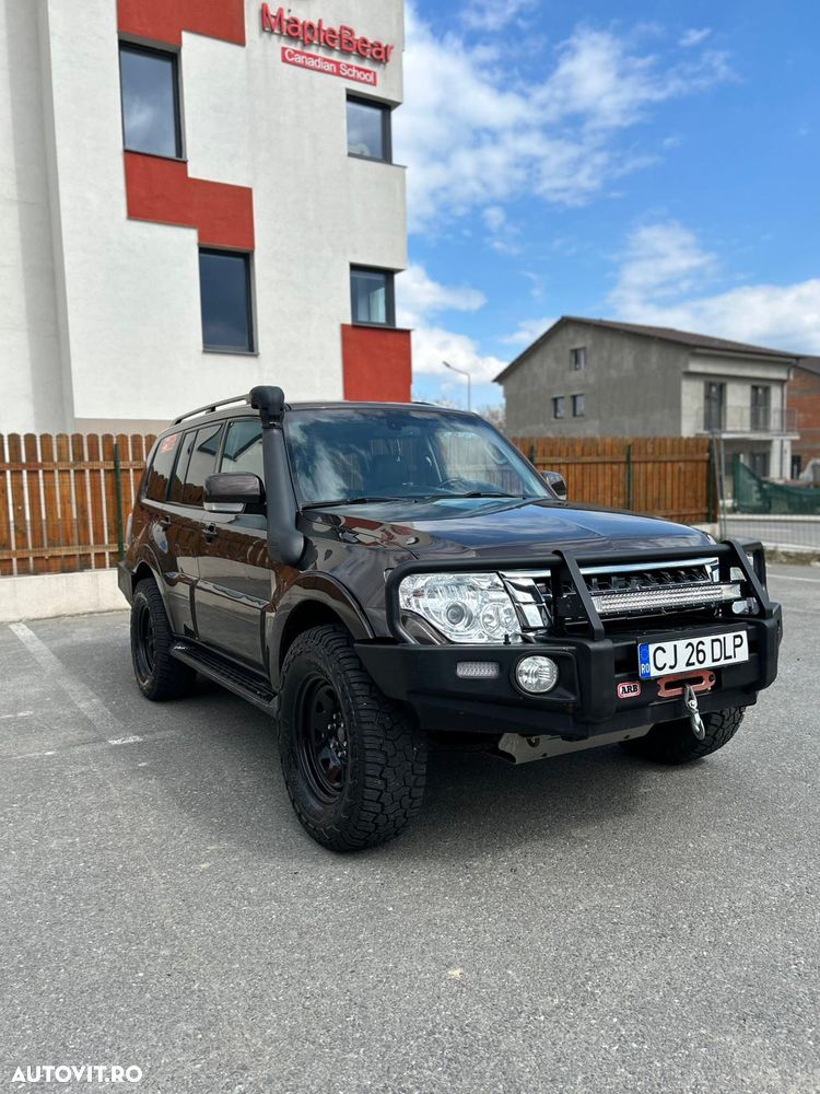 Mitsubishi Pajero LWB 3.2 DI-D Instyle S74 - 4
