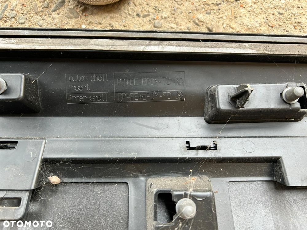 4M0853969B Listwa drzwi lewy tył AUDI Q7 - 2