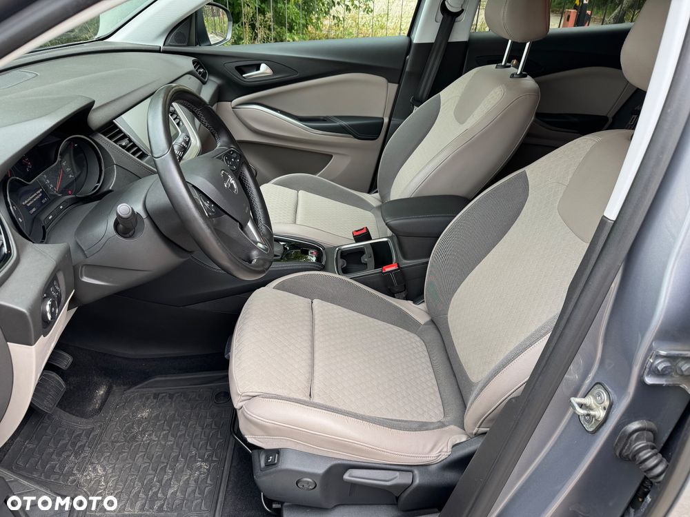 Opel Grandland X 1.2 T Elite S&S - 10
