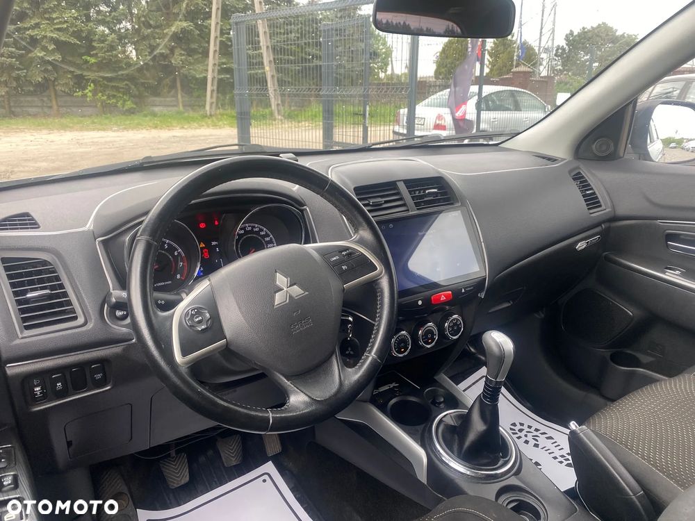 Mitsubishi ASX - 14