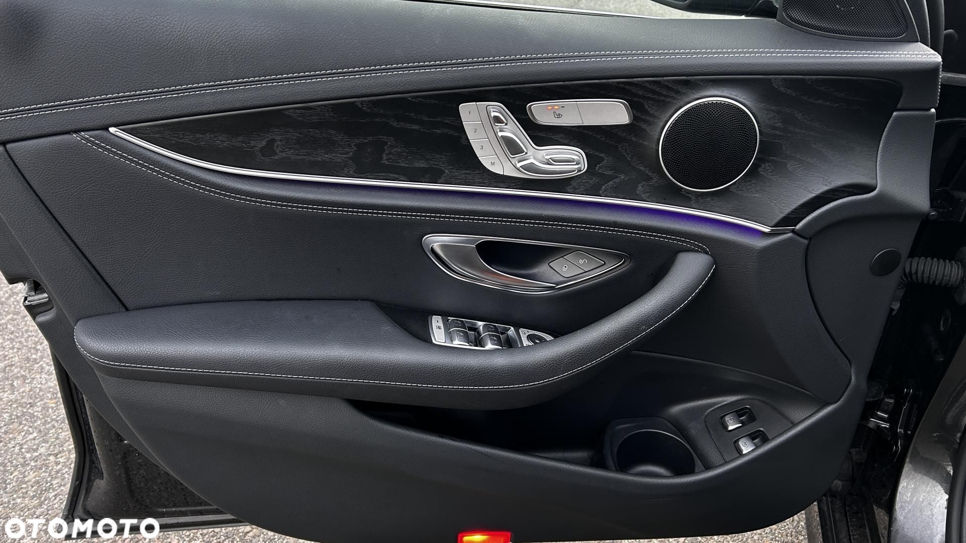 Mercedes-Benz Klasa E - 9