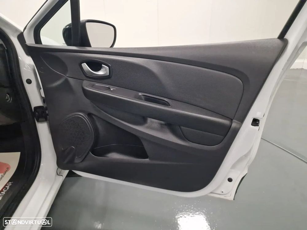 Renault Clio - 8