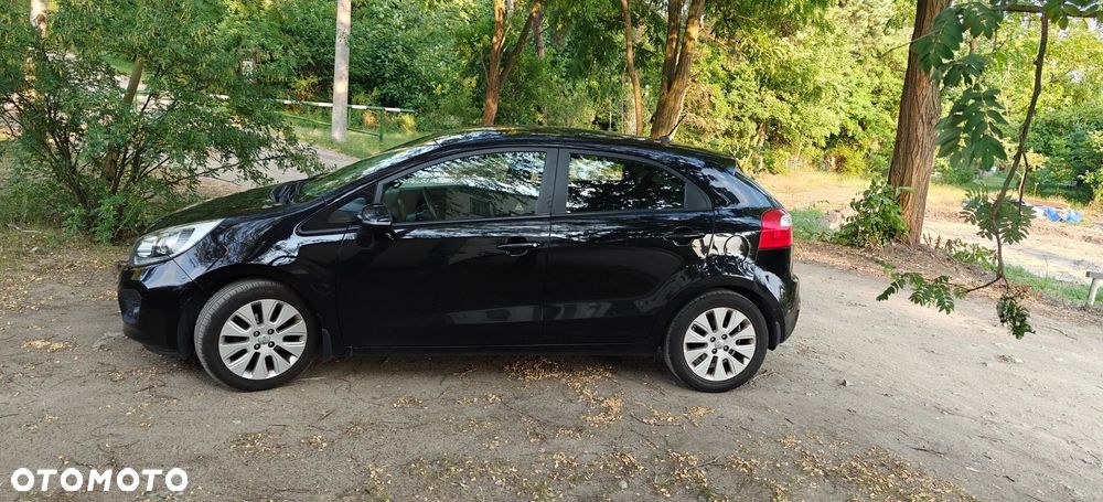 Kia Rio - 1