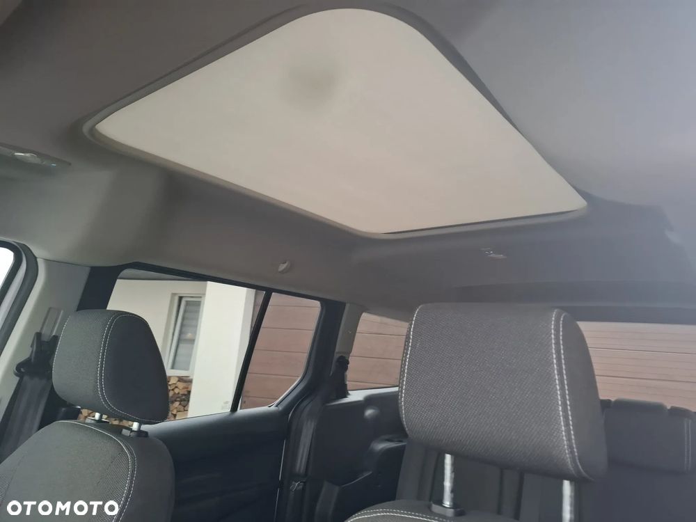 Ford Tourneo Connect Grand - 16