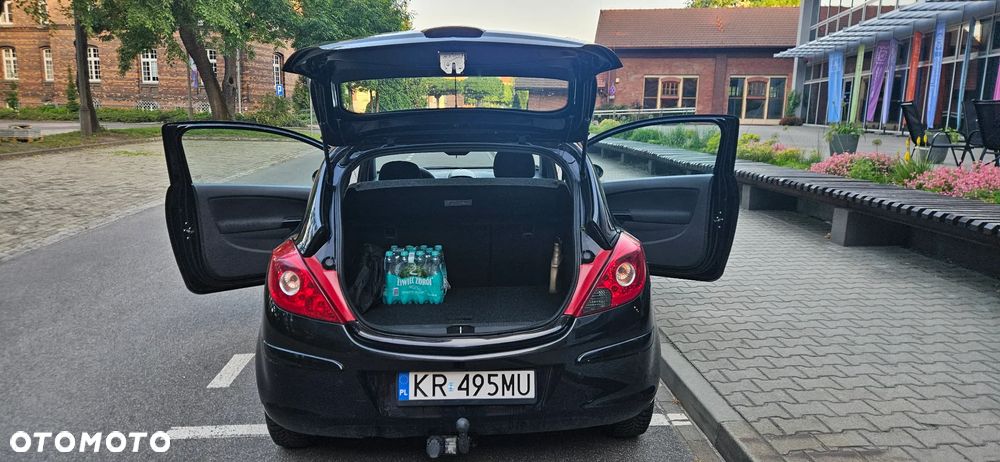 Opel Corsa 1.2 16V Cosmo - 8