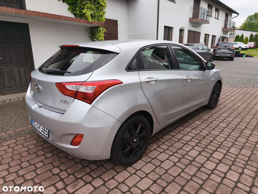 Hyundai i30 1.4 Classic - 10