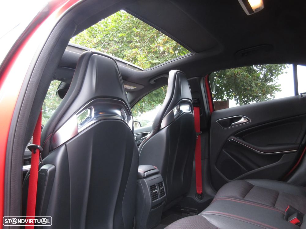 Mercedes-Benz A 45 AMG 4-Matic - 47
