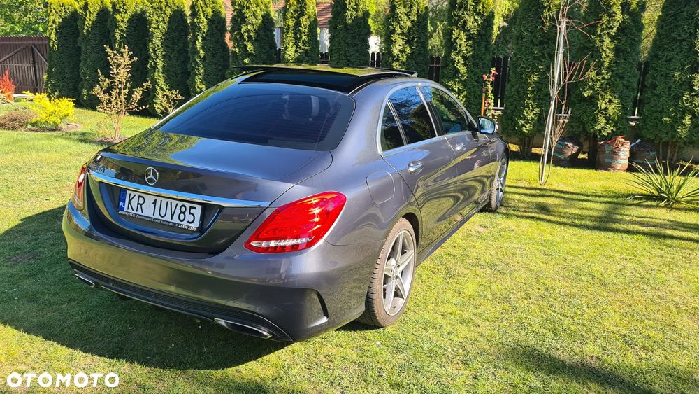Mercedes-Benz Klasa C 300 7G-TRONIC AMG Line - 9