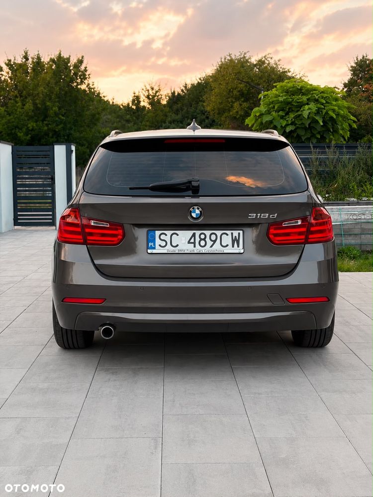 BMW Seria 3 318d DPF - 7