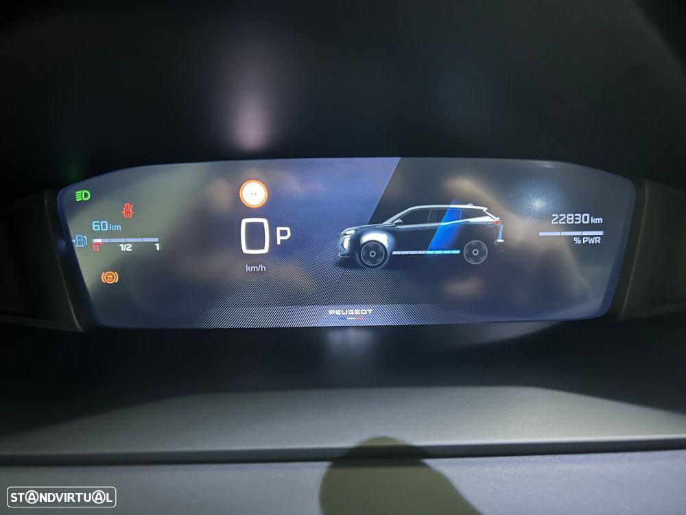 Peugeot 2008 1.2 Hybrid Allure e-DCS6 - 24