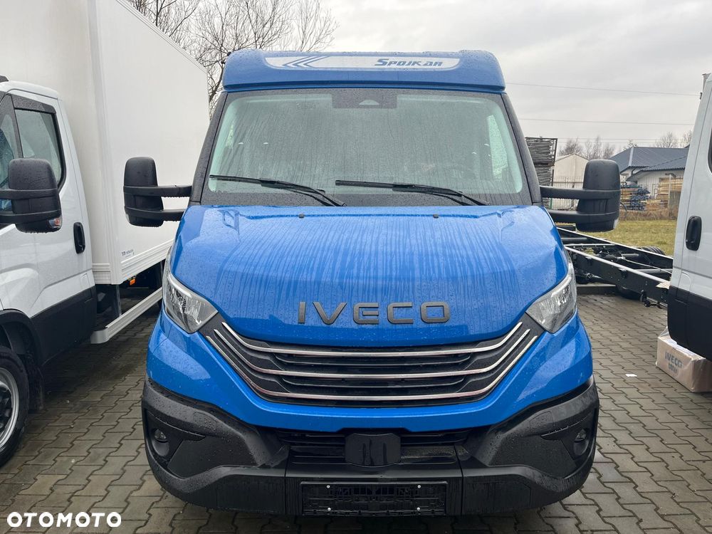 Iveco Daily 35S18HA8 Laweta z kabiną - 14