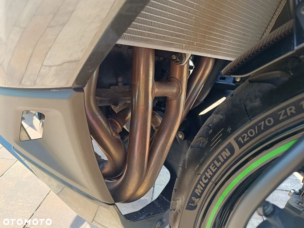 Kawasaki Ninja 1000 SX - 17