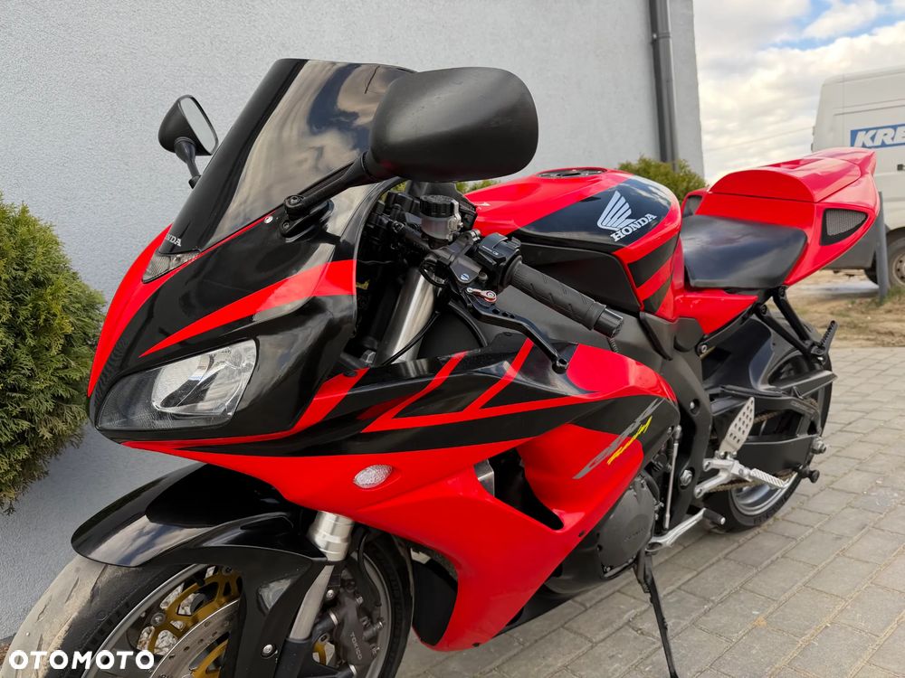 Honda CBR - 37