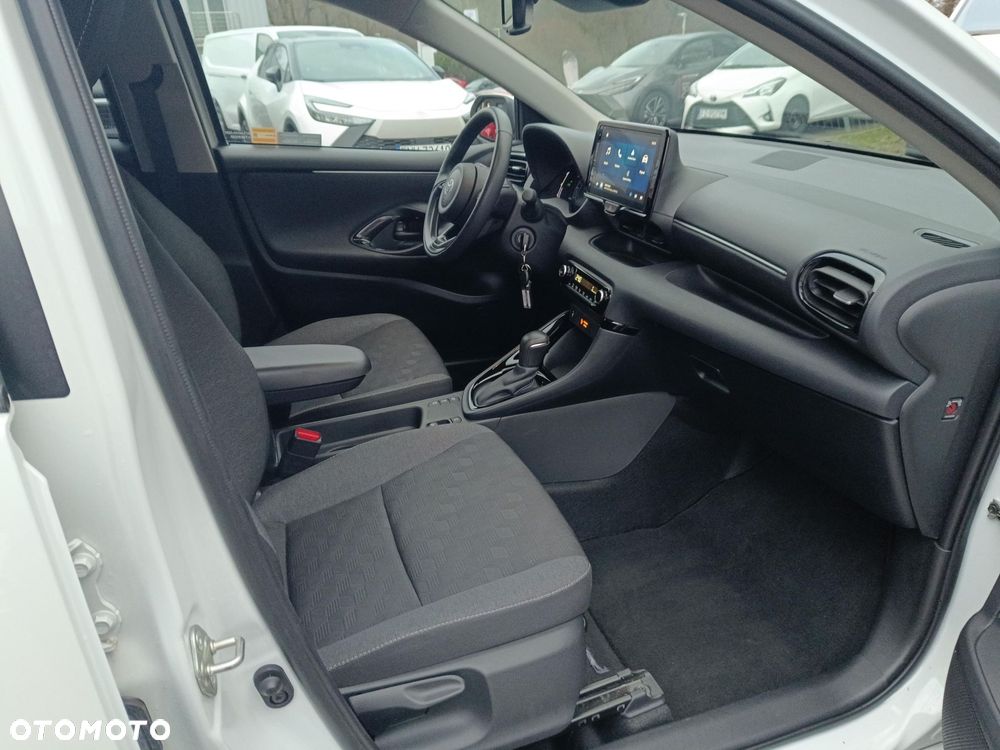 Toyota Yaris Hybrid 1.5 Style - 25