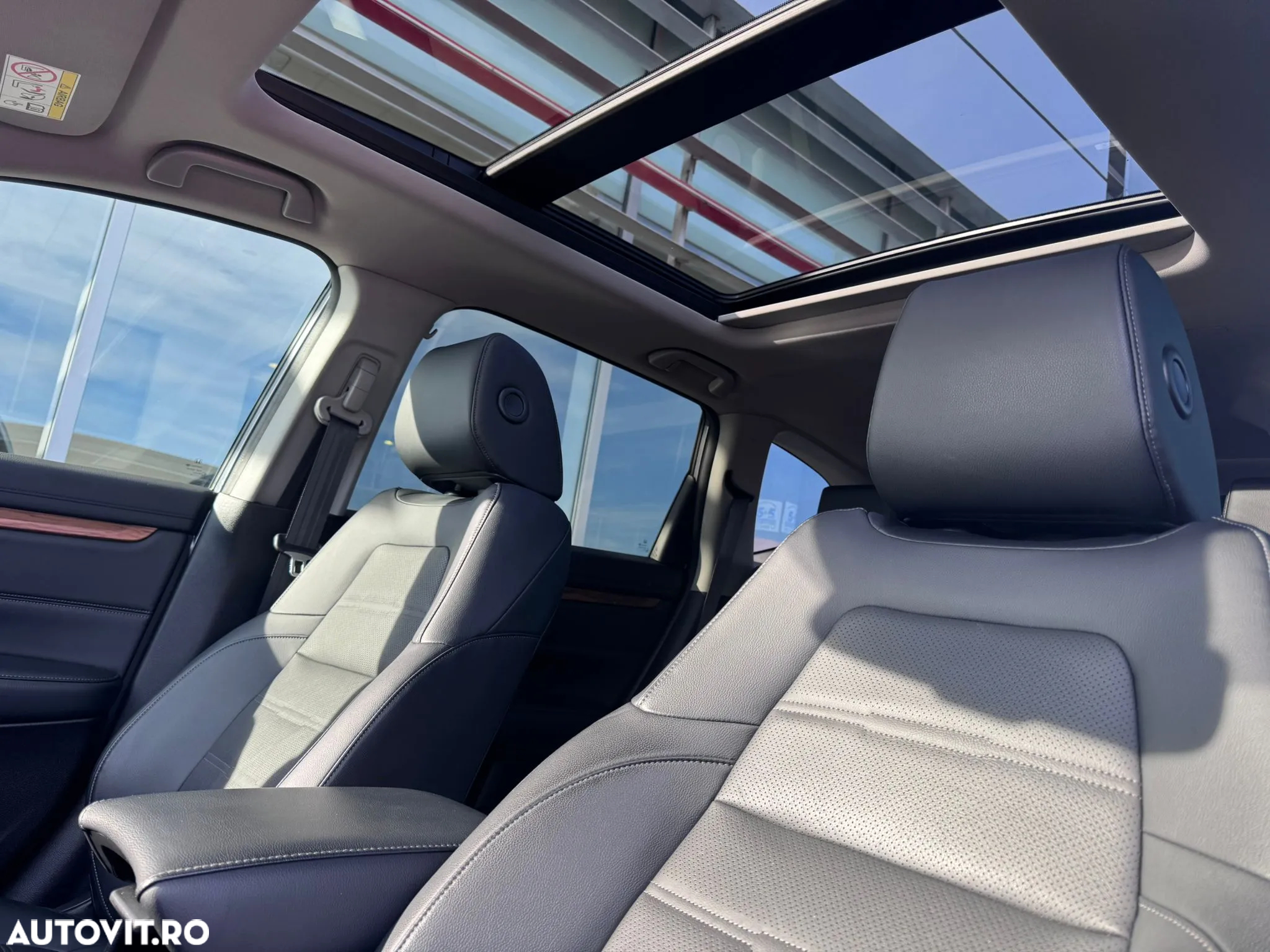 Honda CR-V 1.5 VTEC Turbo 4WD CVT Executive - 12