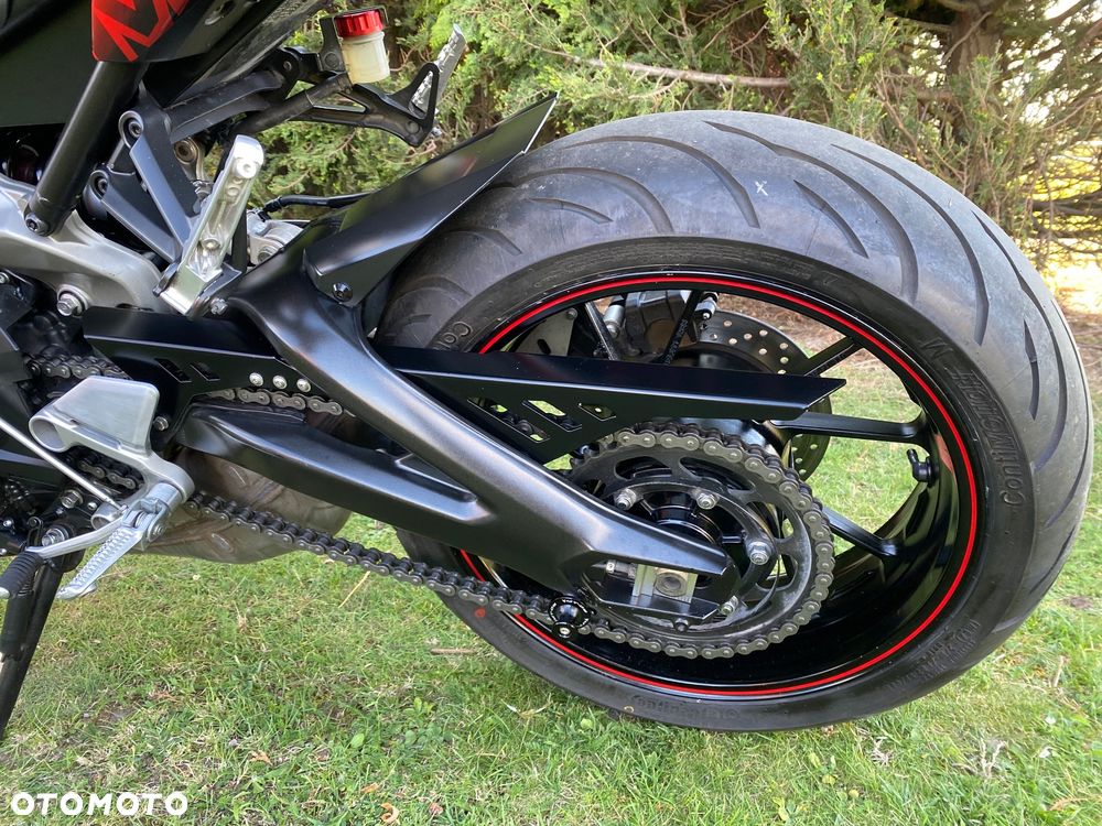 Yamaha MT - 6