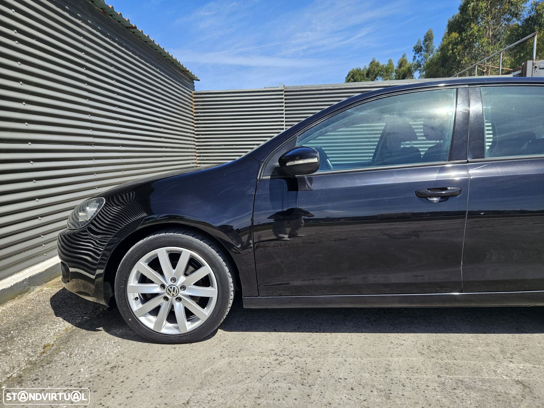 VW Golf 1.6 TDi Highline DSG - 14