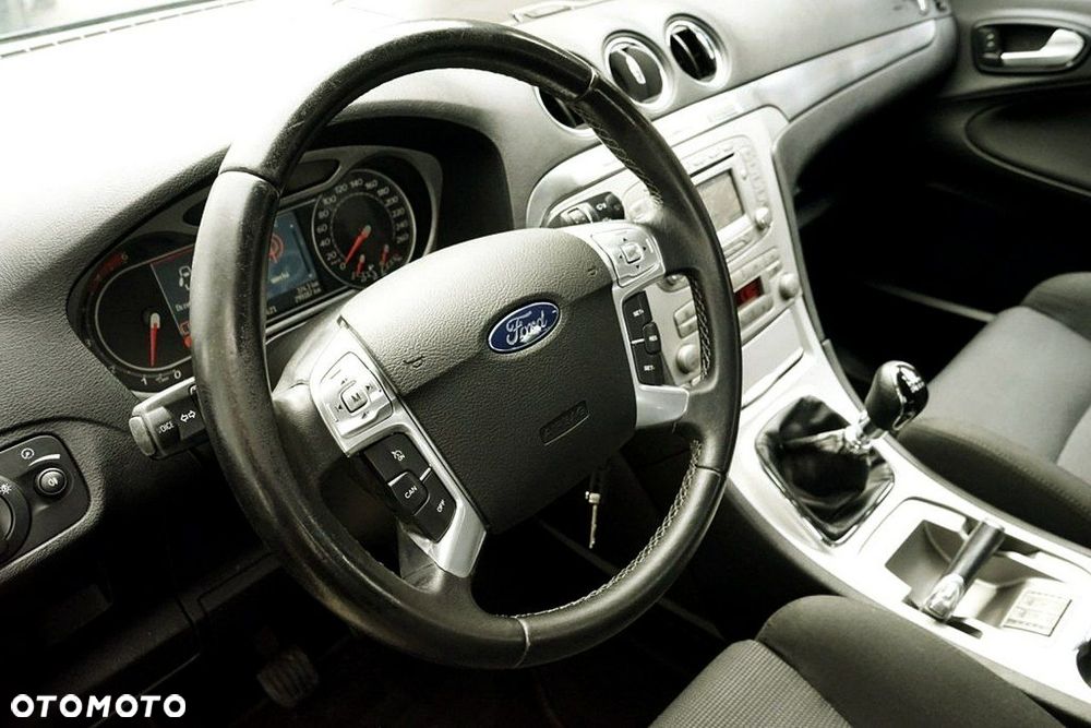 Ford S-Max 2.2 TDCi Titanium - 19