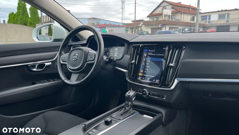 Volvo V90 D3 AWD Momentum - 8