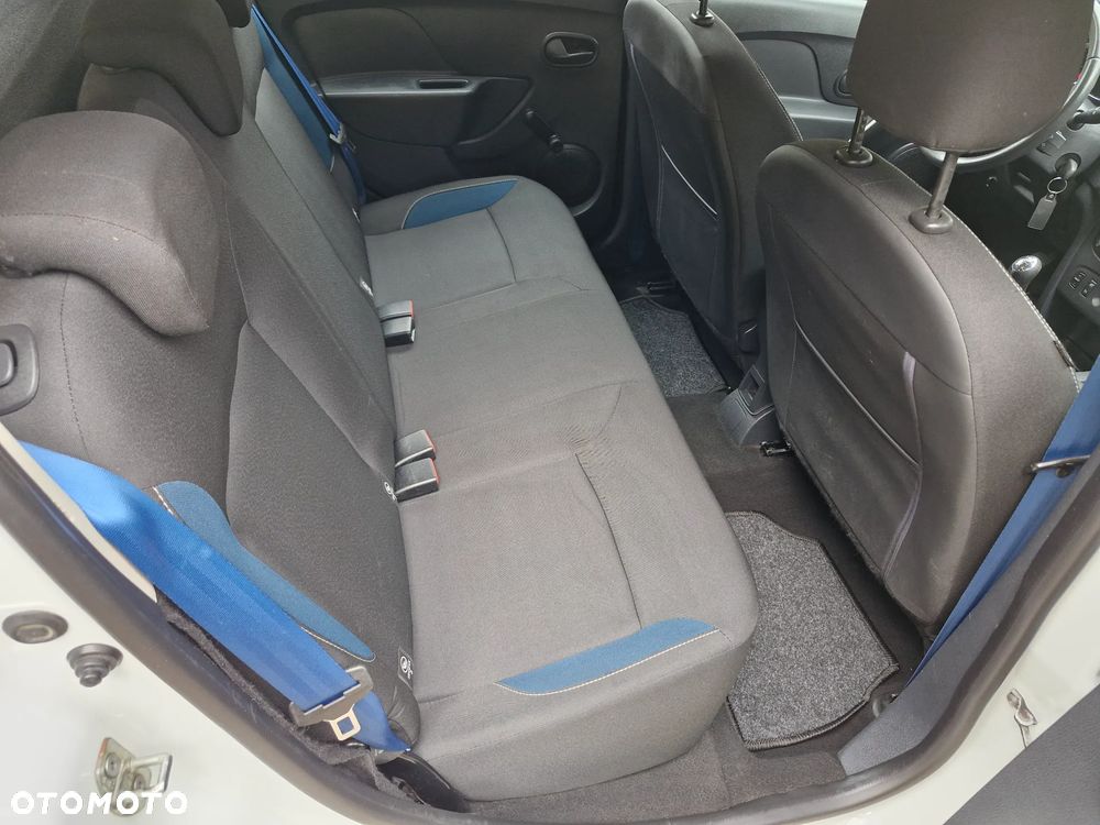 Dacia Sandero 1.2 16V 75 Essentiel - 9