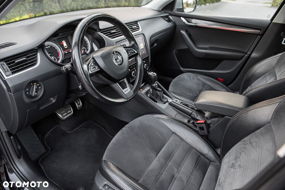 Skoda Octavia 2.0 TDI 4x4 DSG Scout - 14