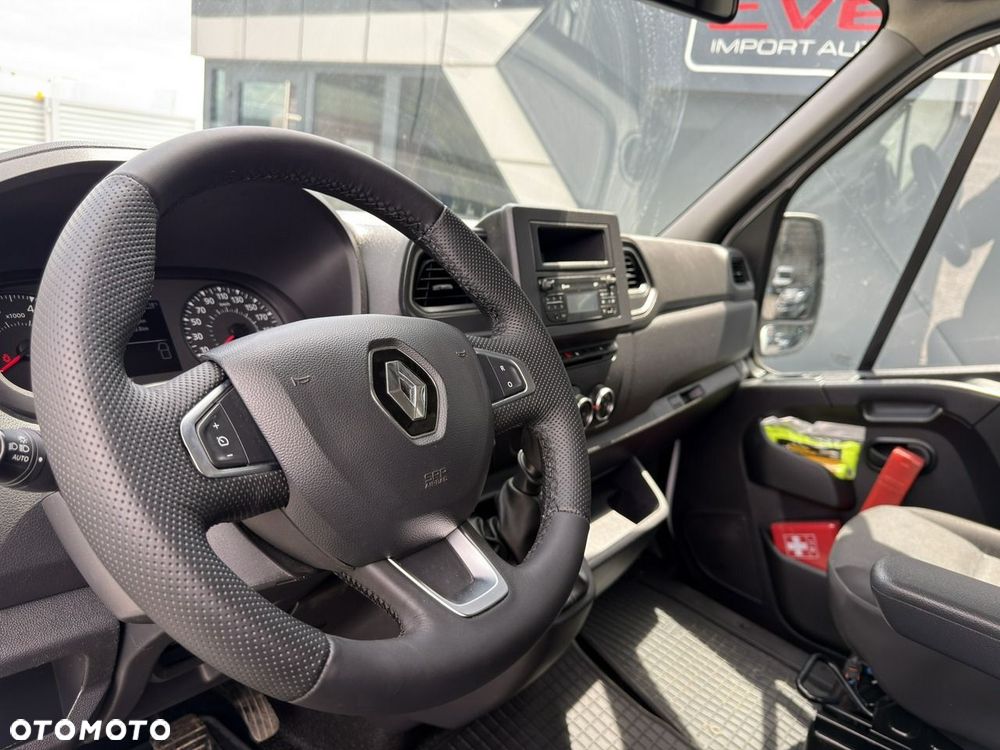Renault Master - 10