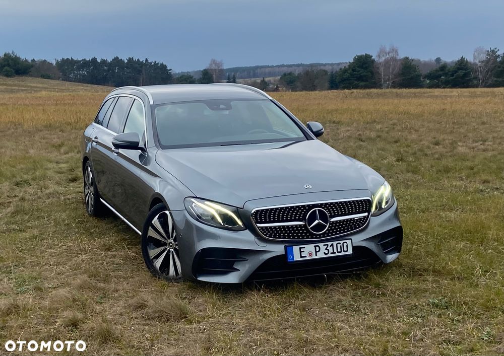 Mercedes-Benz Klasa E 220 d 9G-TRONIC AMG Line - 4