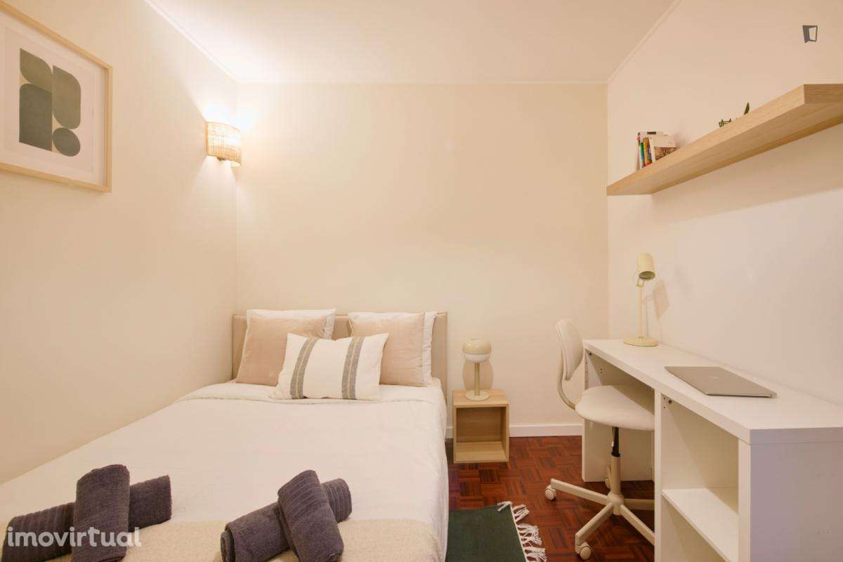 Quarto - localizado em Picoas Lisbon - Grande imagem: 4/57