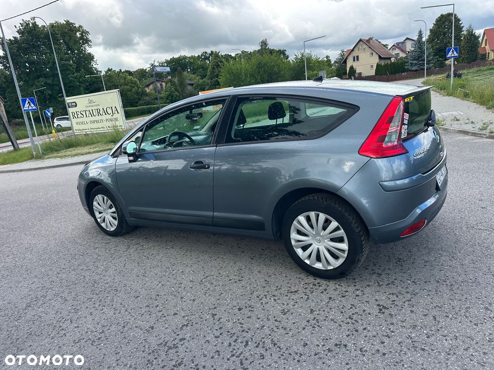 Citroën C4 1.4 16V VTR - 10