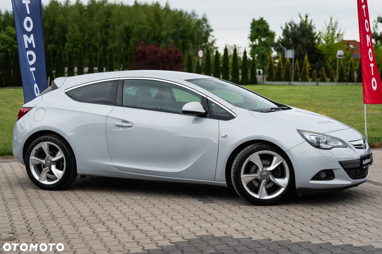 Opel Astra GTC 1.4 Turbo - 14