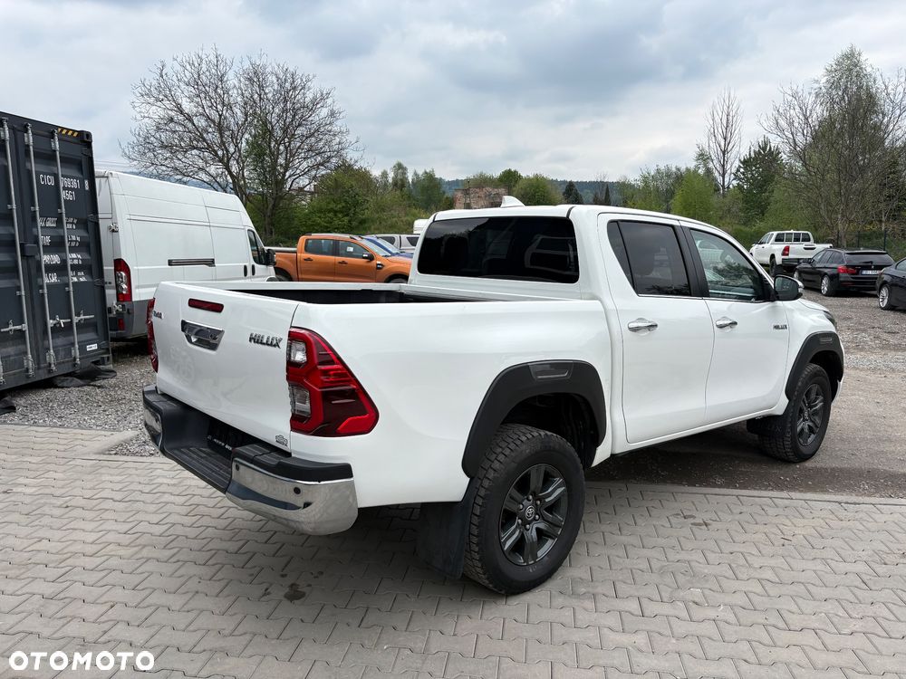 Toyota Hilux 2.8 D-4D Double Cab SR5+ 4x4 - 12