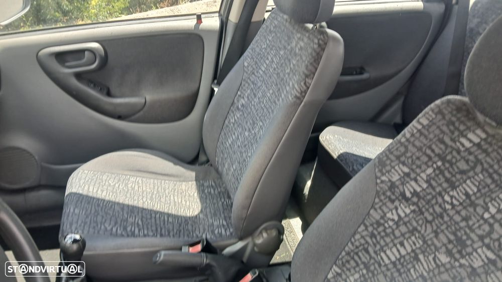 Opel Corsa 1.2 16V Confort Easyt. - 9