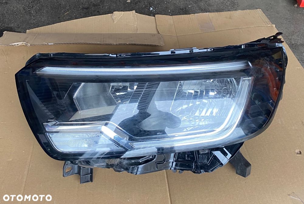 RENAULT KANGOO 3 III lift , IV 4 EXPRESS Idealna ! LAMPA PRZEDNIA LEWA REFLEKTOR LEWY  LED ledowy 260608411R - 7