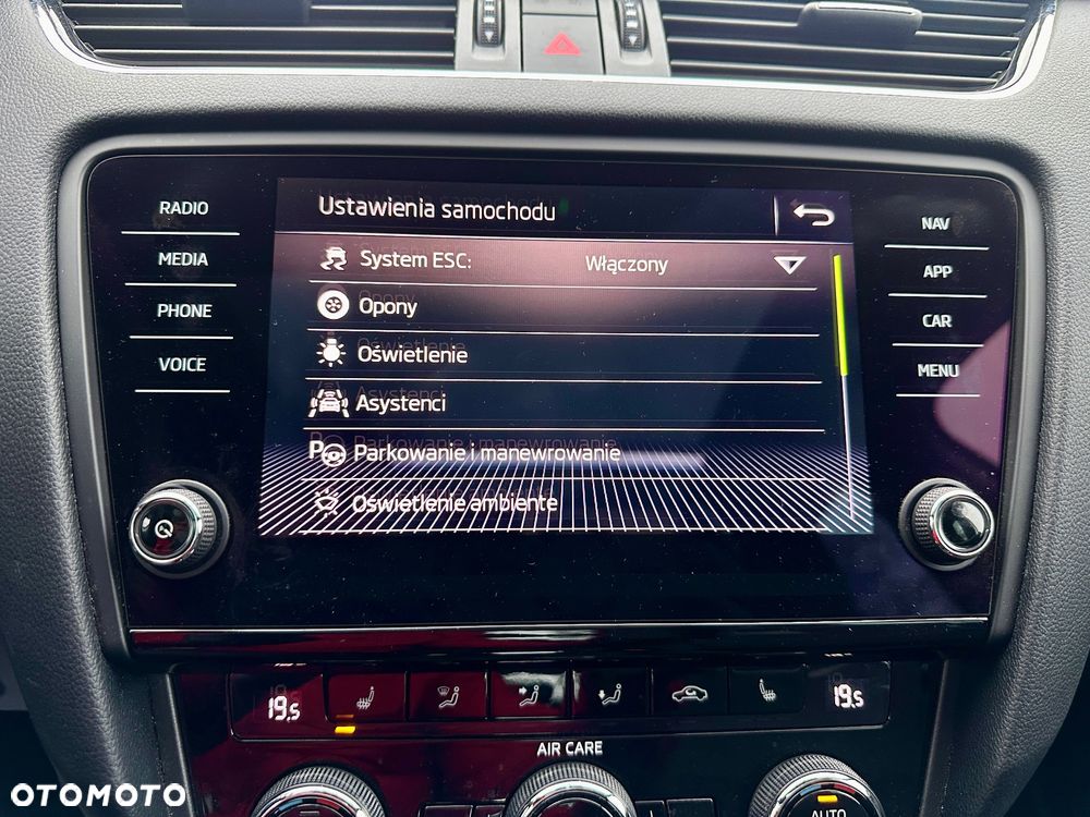 Skoda Octavia 2.0 TDI (Green tec) DSG RS - 32