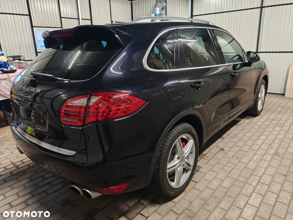 Porsche Cayenne - 11