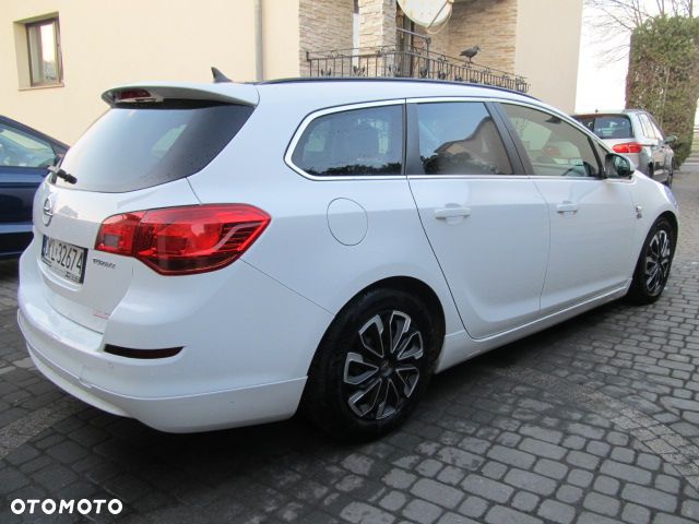 Opel Astra 1.4 T Cosmo - 5