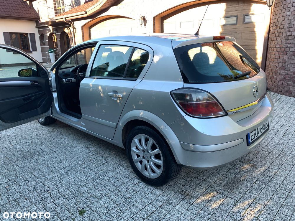 Opel Astra III 1.7 CDTI Enjoy - 4