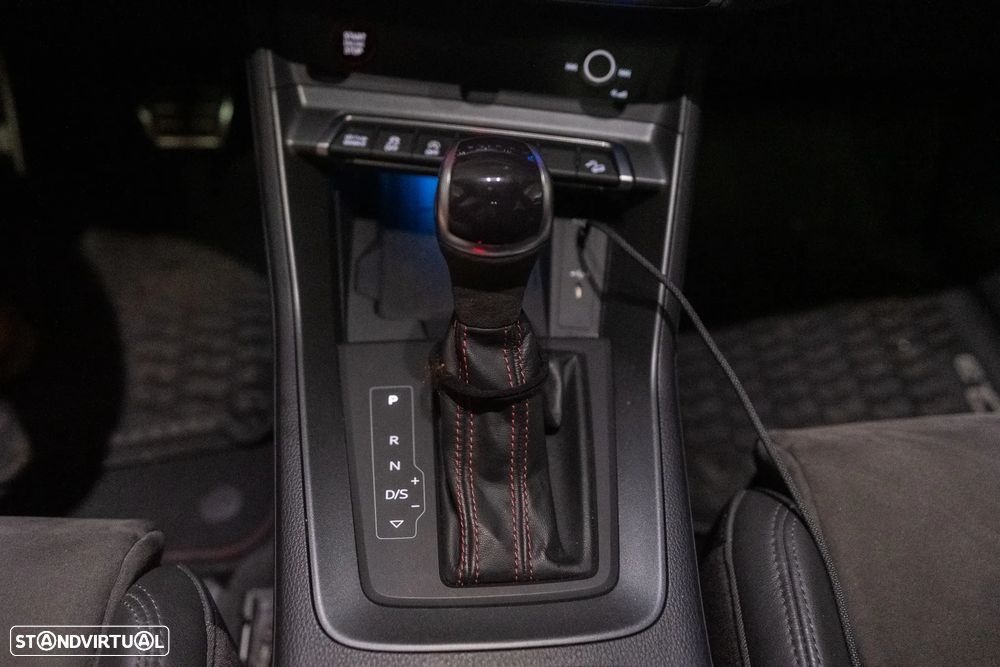 Audi RS Q3 TFSI quattro S tronic - 24