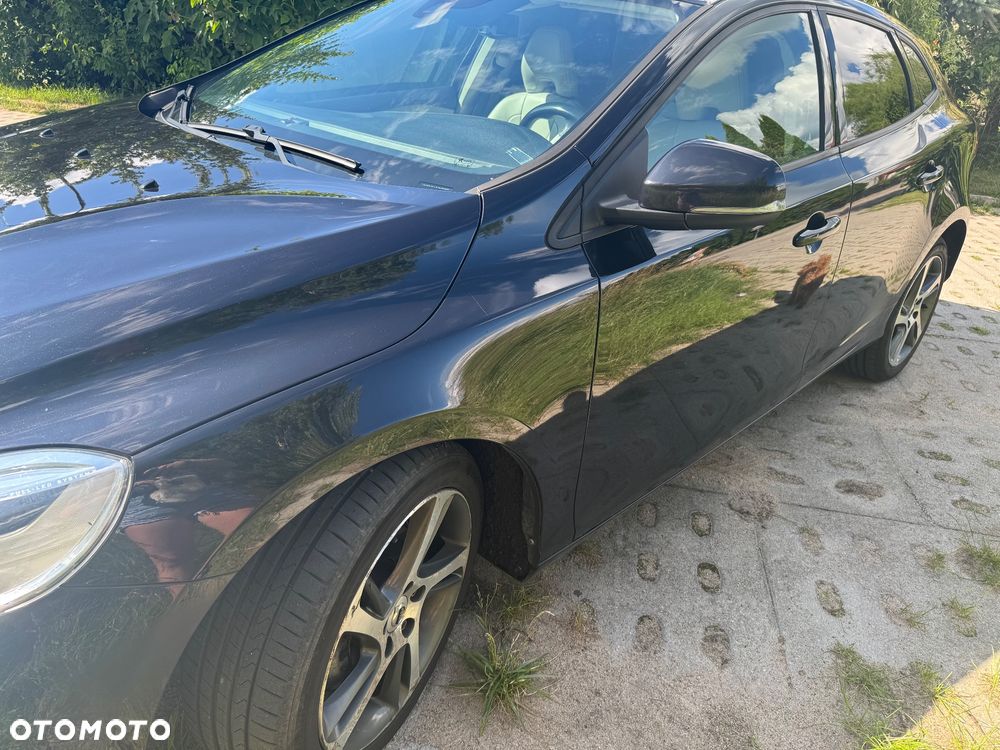 Volvo V40 D2 Drive-E R-Design Momentum - 14