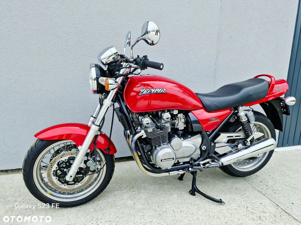 Kawasaki Zephyr - 22