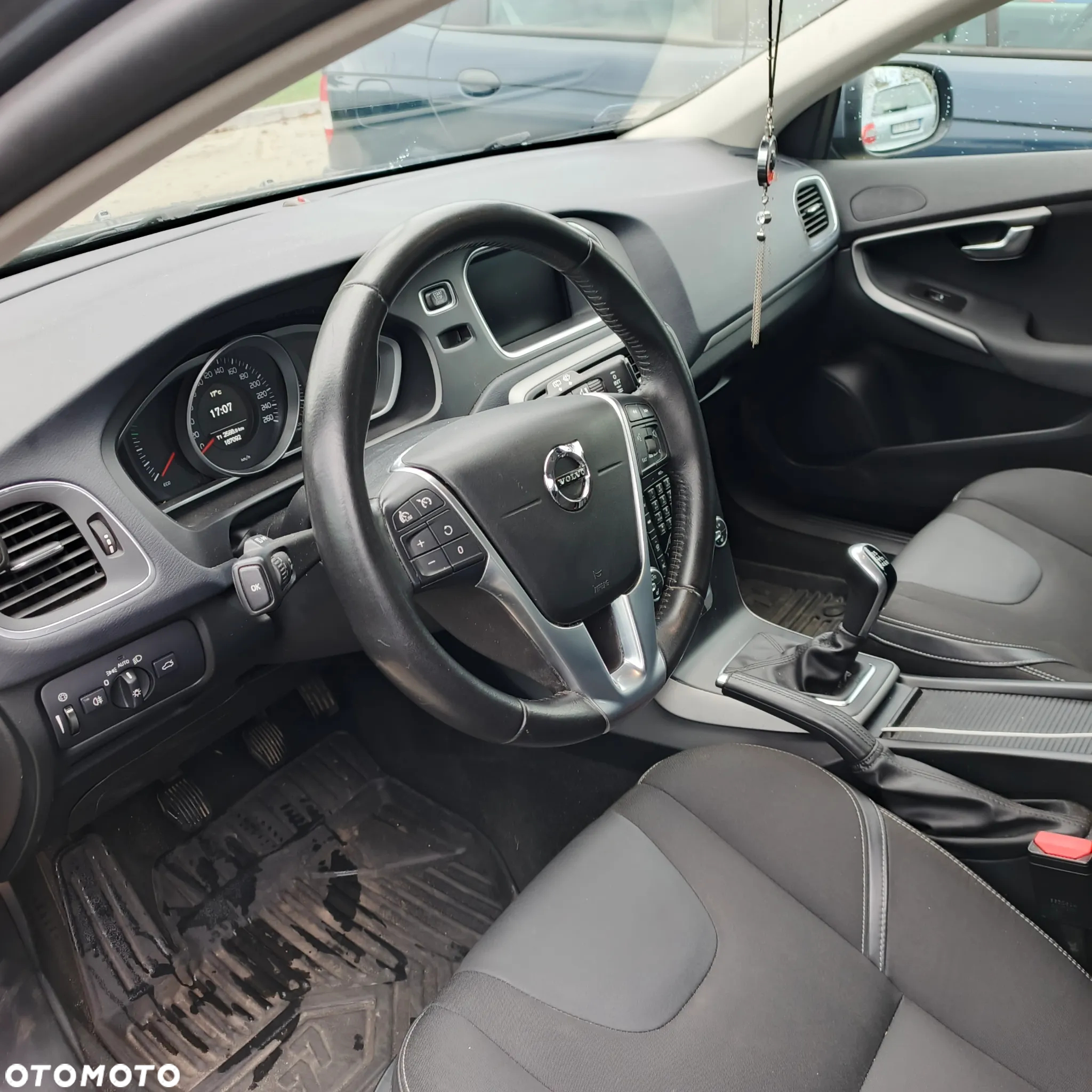 Volvo V40 - 2